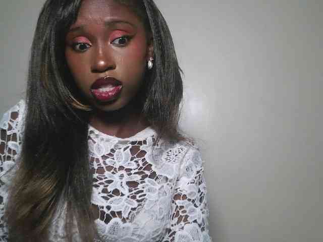 Boughie-birdy webcam