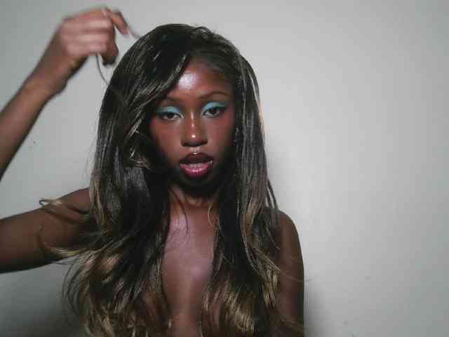 Boughie-birdy webcam