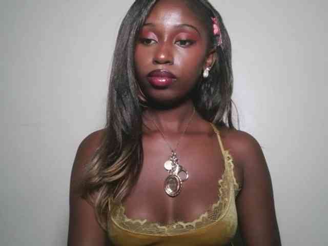 Boughie-birdy webcam