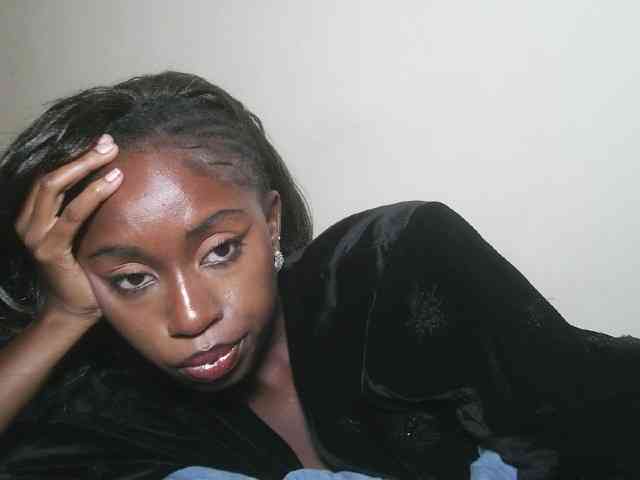 Boughie-birdy webcam