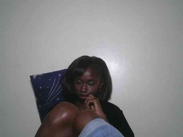 Boughie-birdy webcam