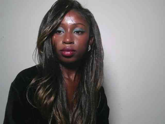 Boughie-birdy webcam