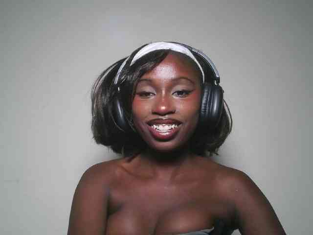 Boughie-birdy webcam