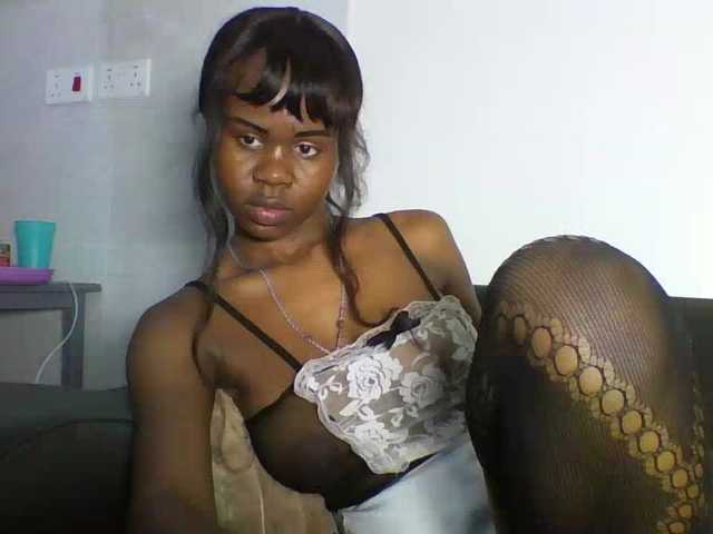 EbonyStarr's BongaCams show and profile