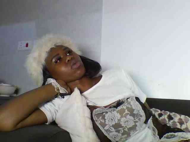 EbonyStarr webcam