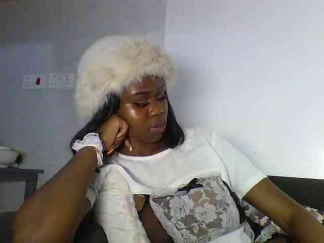EbonyStarr webcam
