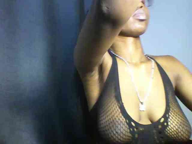 EbonyStarr webcam