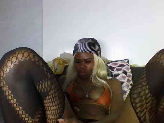 EbonyStarr webcam