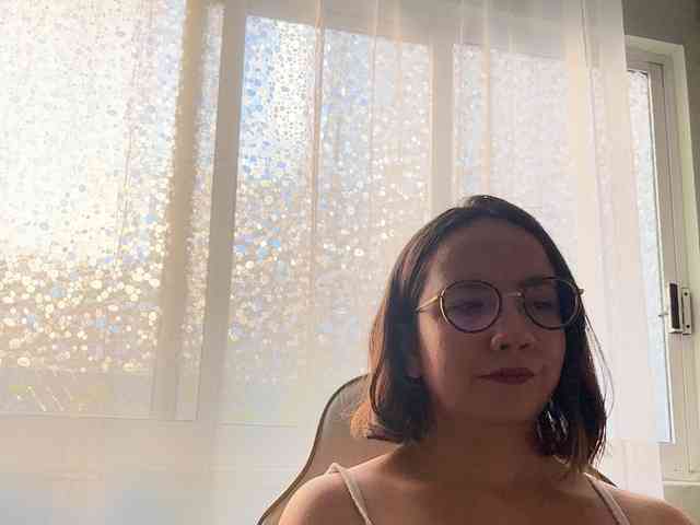 MishelleLpz webcam