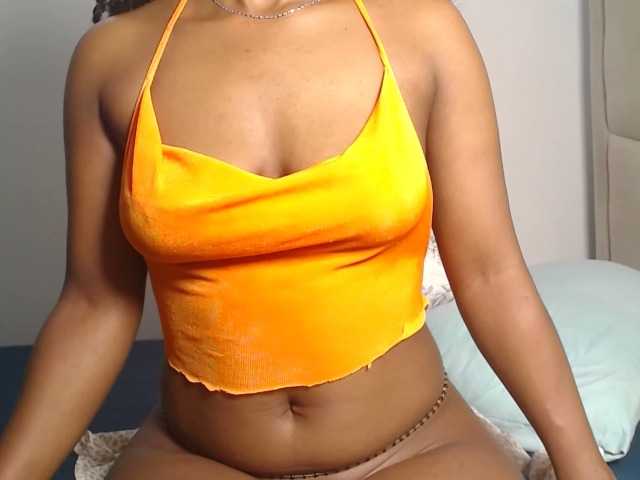 CrystalSanta live cam on BongaCams