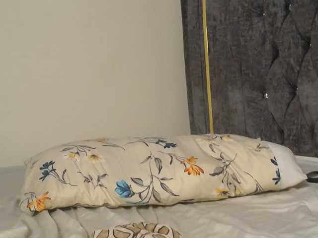 CrystalSanta live cam on BongaCams