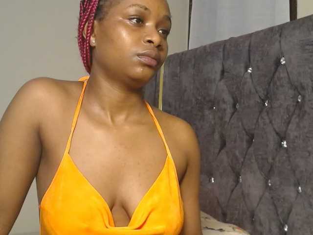 CrystalSanta live cam on BongaCams