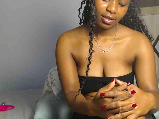 CrystalSanta Live Webcam on BongaCams