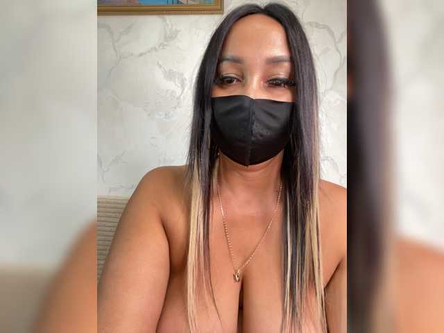 Mariiiaw live webcam show