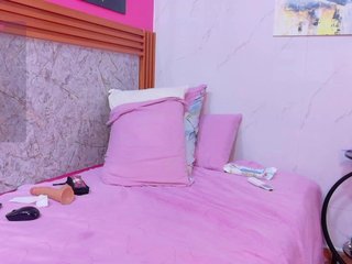 QuickHookup Porn Show