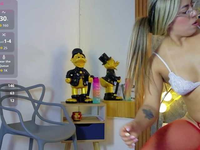 QuickHookup live webcam show