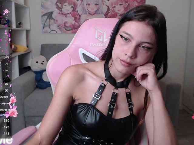 Kristy-Angel webcam