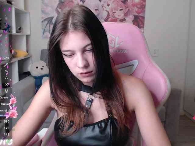 Kristy-Angel webcam