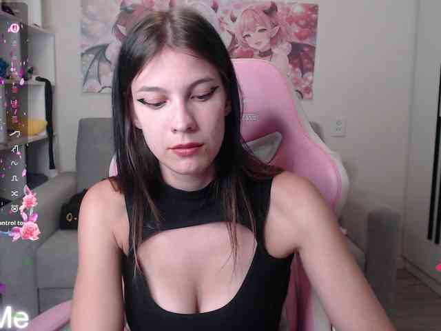 Kristy-Angel webcam