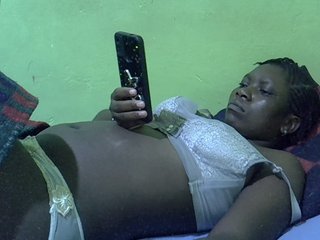 SASSY-Lissa's Live Webcam