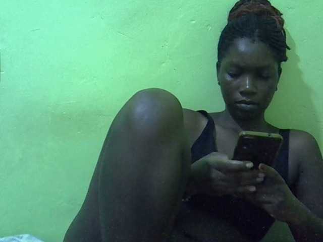 SASSY-Lissa webcam bongacams model stream image