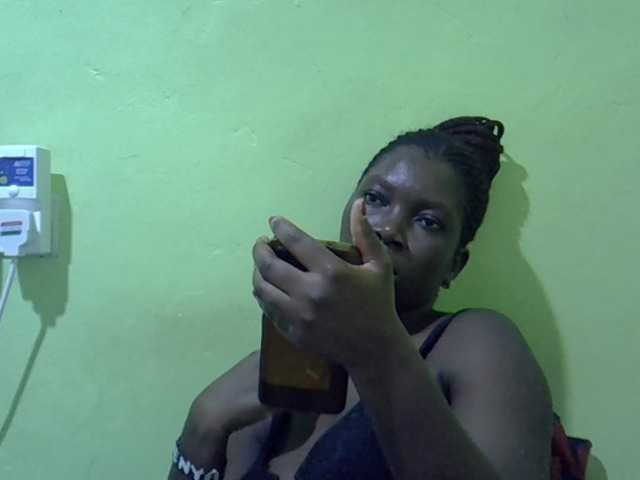 SASSY-Lissa live cam on BongaCams