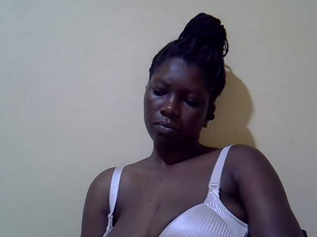 SASSY-Lissa live cam on BongaCams