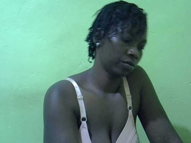 SASSY-Lissa live cam on BongaCams