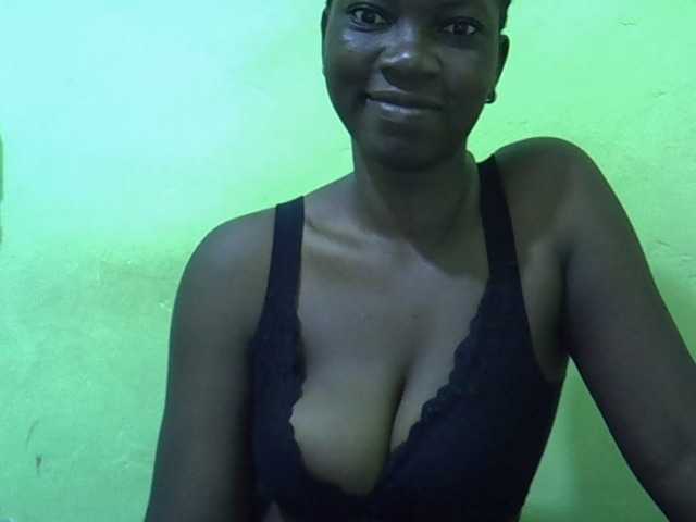 SASSY-Lissa live cam on BongaCams