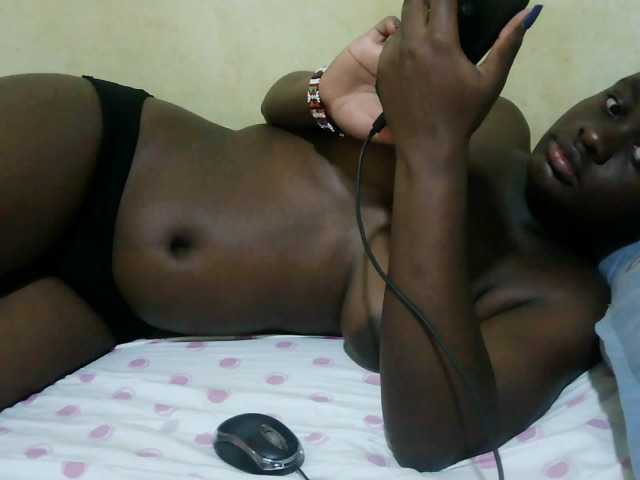 Mariah-Lovely live cam on BongaCams