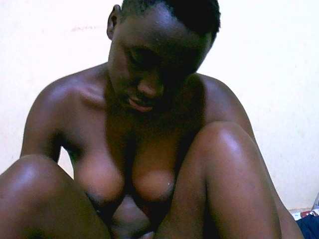Mariah-Lovely live cam on BongaCams