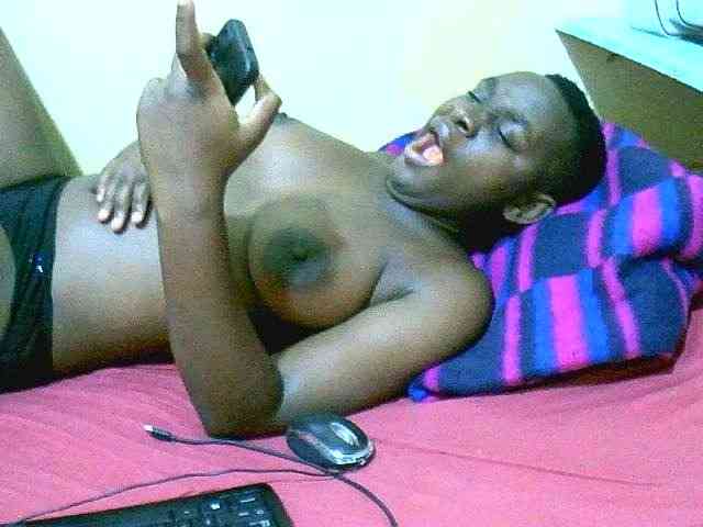 Mariah-Lovely webcam