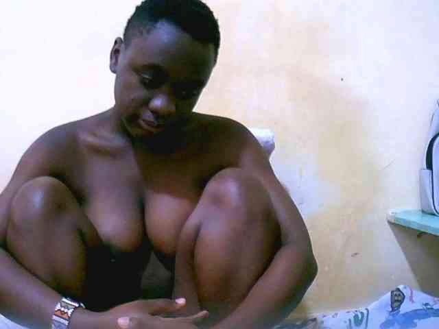 Mariah-Lovely webcam