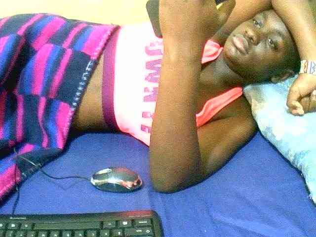 Mariah-Lovely webcam