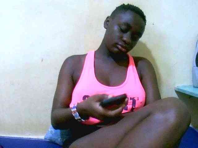 Mariah-Lovely webcam