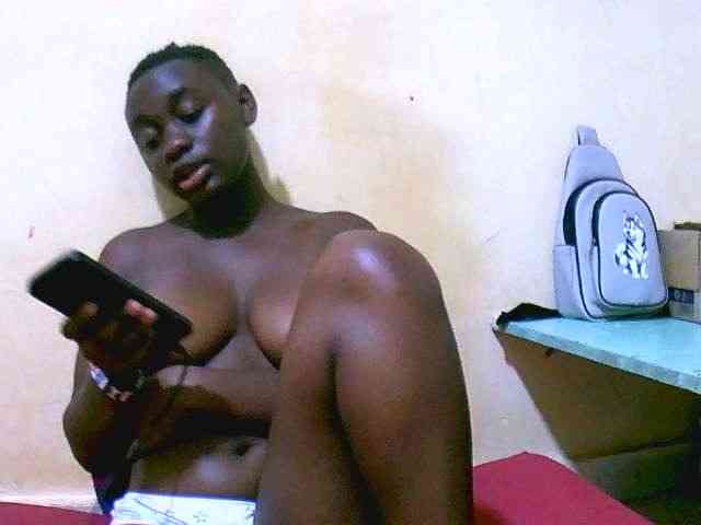 Mariah-Lovely webcam