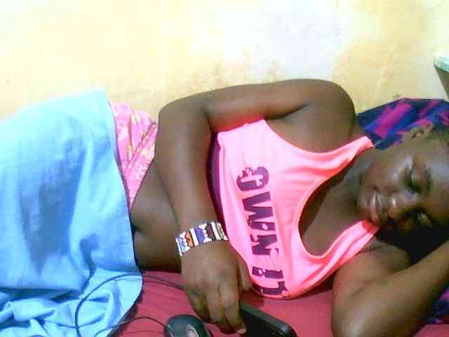 Mariah-Lovely webcam