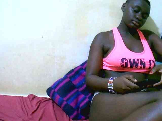 Mariah-Lovely webcam