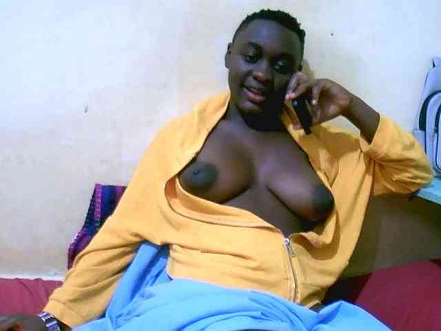 Mariah-Lovely webcam