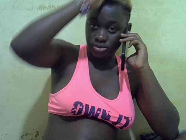 Mariah-Lovely webcam