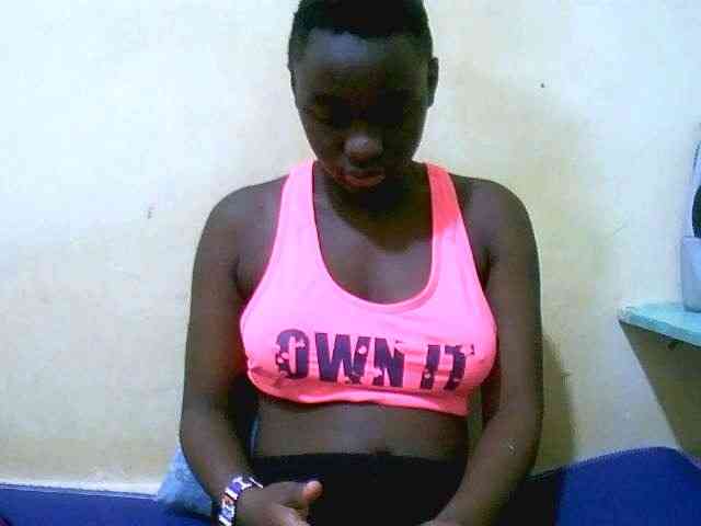 Mariah-Lovely webcam