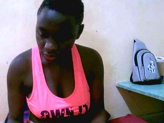 Mariah-Lovely webcam