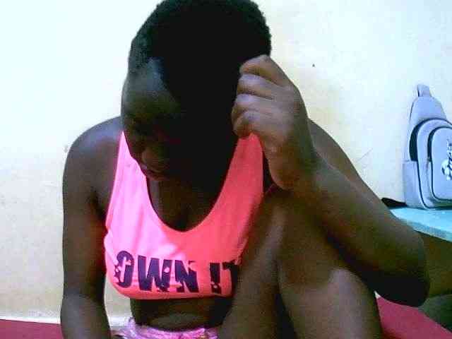 Mariah-Lovely webcam