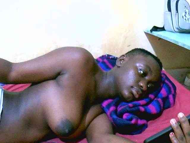 Mariah-Lovely webcam