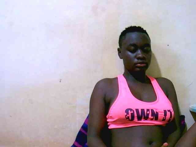 Mariah-Lovely webcam