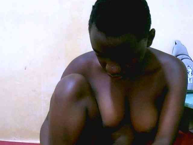 Mariah-Lovely webcam