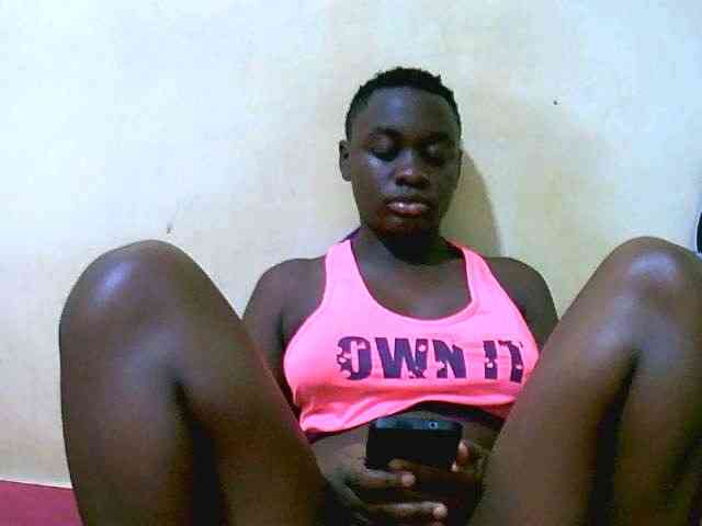 Mariah-Lovely webcam