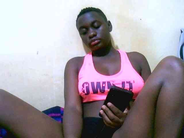 Mariah-Lovely webcam