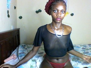 Luna-Noir's Live Webcam