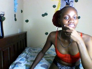 Luna-Noir's Live Webcam